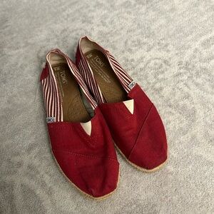 TOMS Shoes